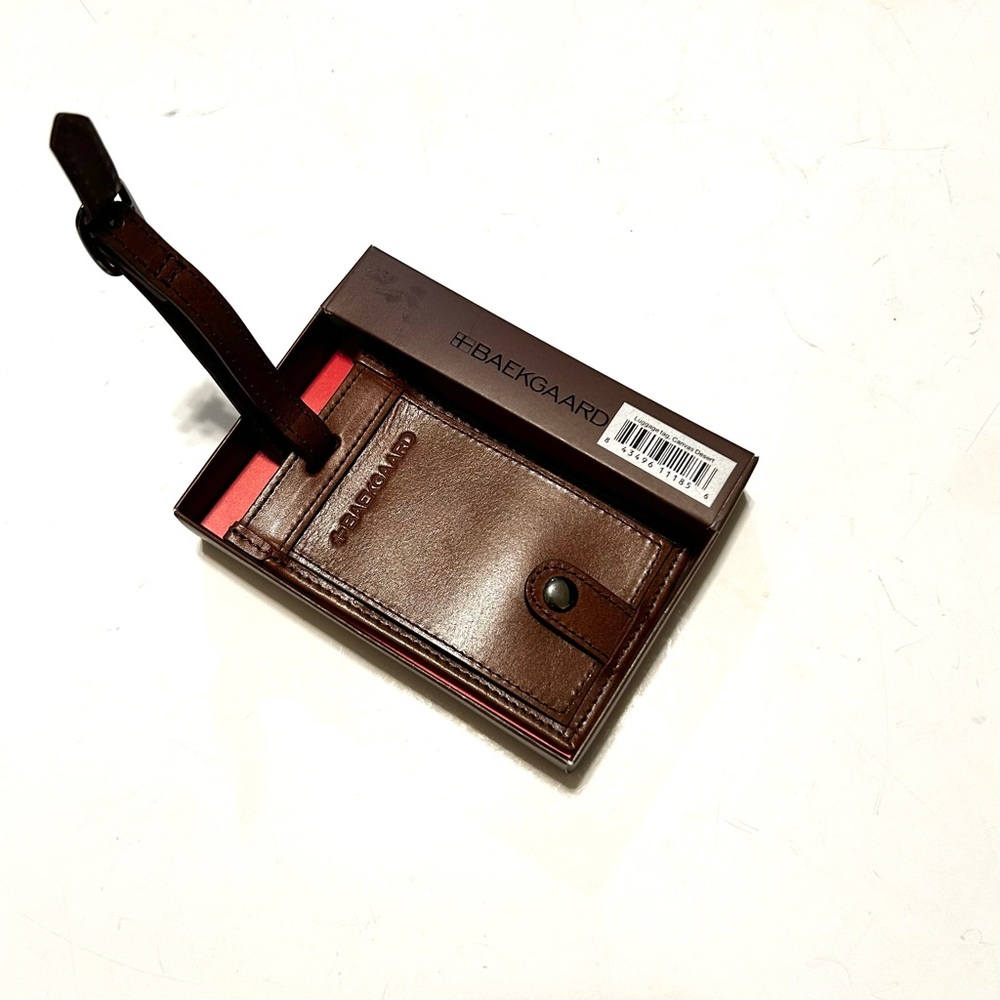 New Baekgaard Brown Luggage Tag called Canvas Desert.